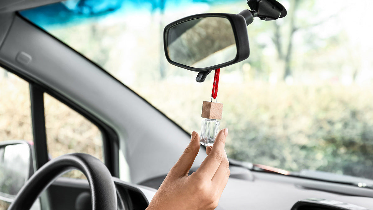 10 Tips on How To Make Your Car Smell Good | Bargz Oil